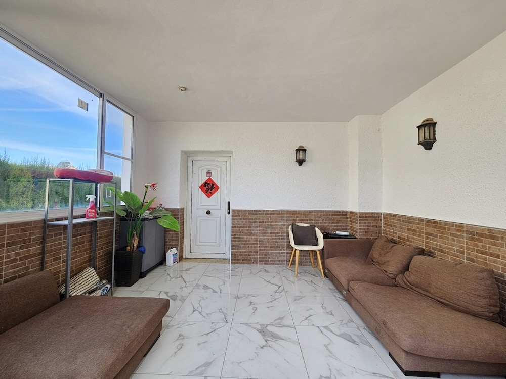 Property 2520 - Image 37